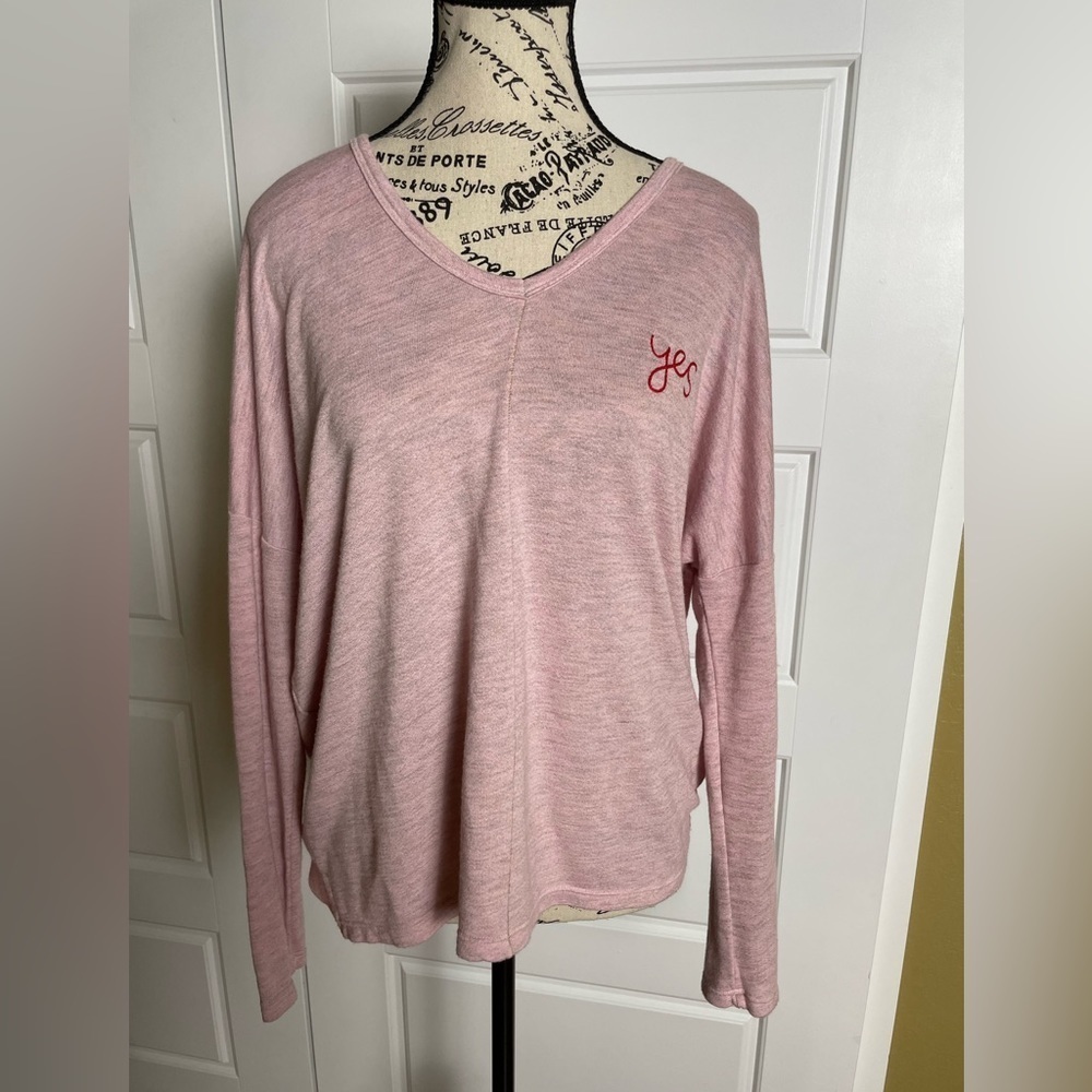 Sundry V Neck Yes Graphic Pink Sweater Lightweight Viscose Pullover Top Size 1 S